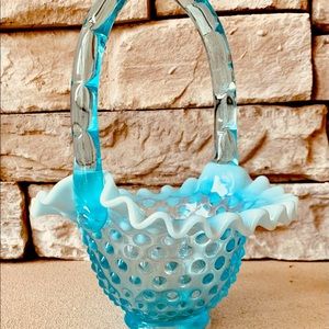 Fenton Art Glass Blue Opalescent Hobnail 3837 Basket With
Applied Handle 1970's.